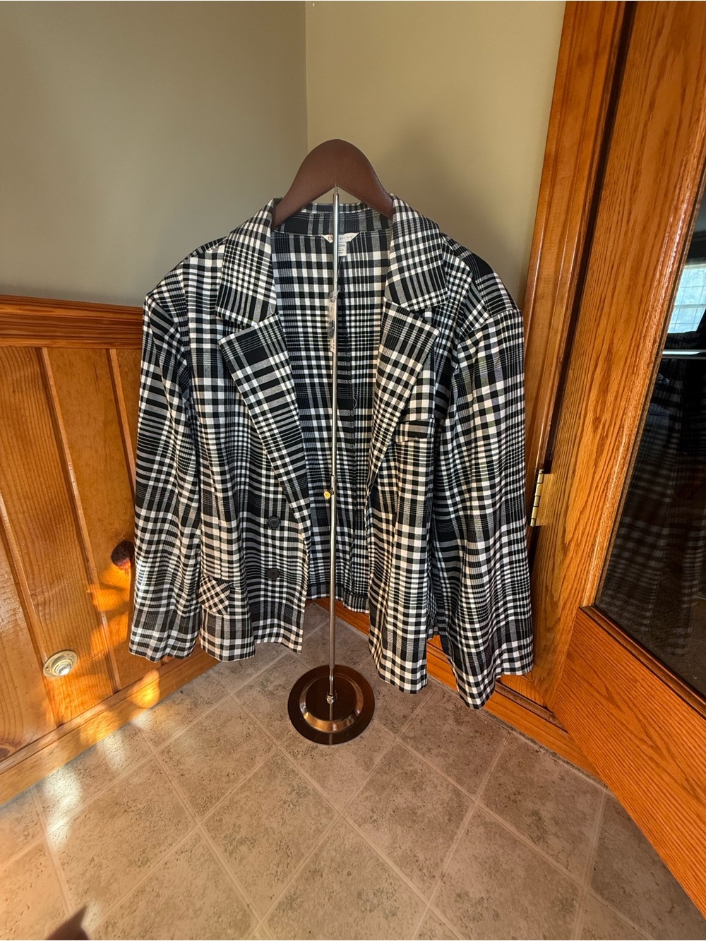 Cato Woman Plus Size 26/28W Black White Plaid Double breasted Jacket